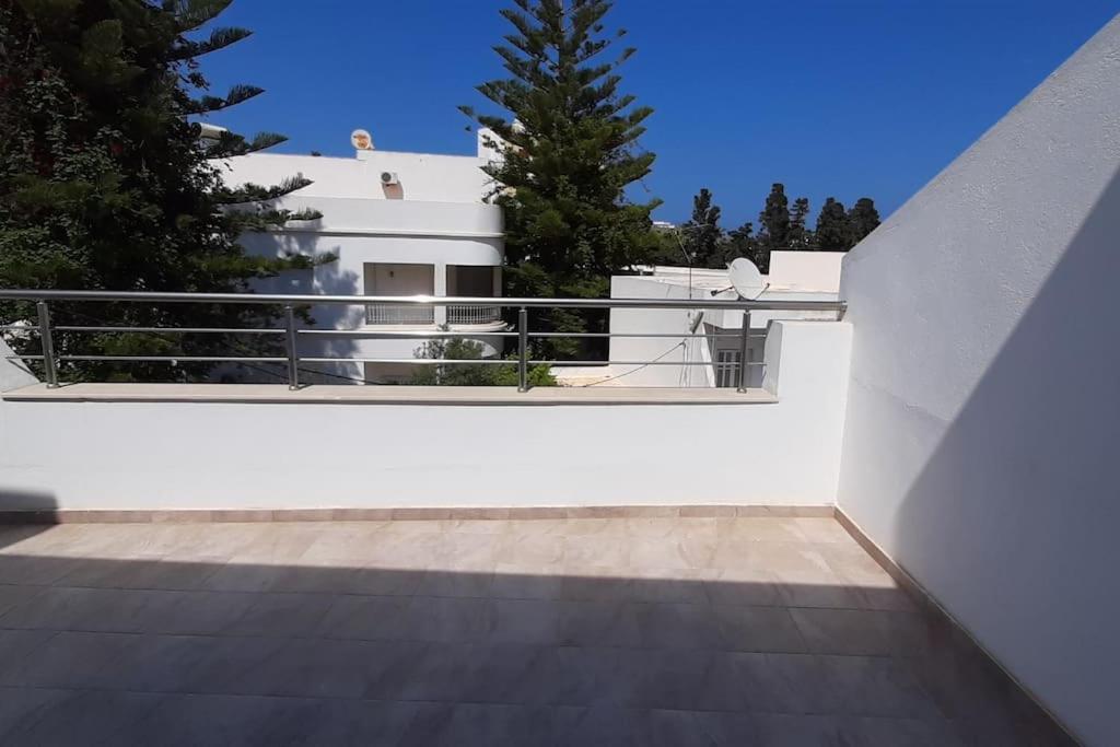 Leo Haute Standing Appartment S1 Center Ville Monastir Buitenkant foto