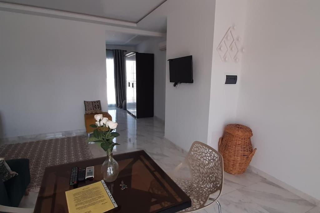 Leo Haute Standing Appartment S1 Center Ville Monastir Buitenkant foto